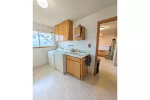 10301 Emily Dr, Island City, OR 97850 - Photo 28