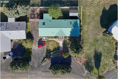 212 Court St, Enterprise, OR 97828 - Photo 32