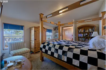 212 Court St, Enterprise, OR 97828 - Photo 12