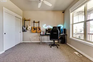 3237 Timberline Dr, Eugene, OR 97405 - Photo 8