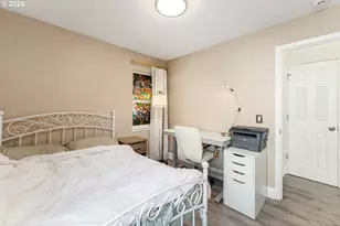 1040 NE 104th Ave, Portland, OR 97220 - Photo 14