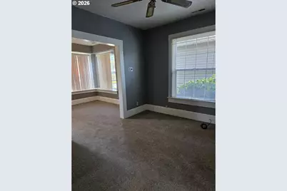 212 SE Mosher Ave, Roseburg, OR 97470 - Photo 10