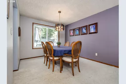 1360 Tamarisk Dr, West Linn, OR 97068 - Photo 8