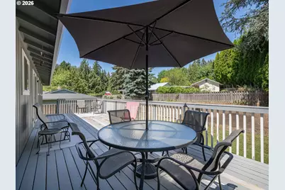 1360 Tamarisk Dr, West Linn, OR 97068 - Photo 18