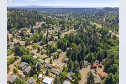 1360 Tamarisk Dr, West Linn, OR 97068 - Photo 36