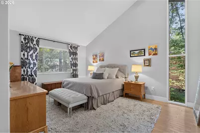9925 SW Quail Post Rd, Portland, OR 97219 - Photo 4