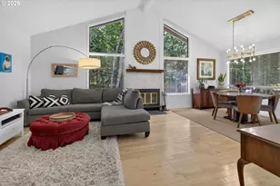 9925 SW Quail Post Rd, Portland, OR 97219 - Photo 8