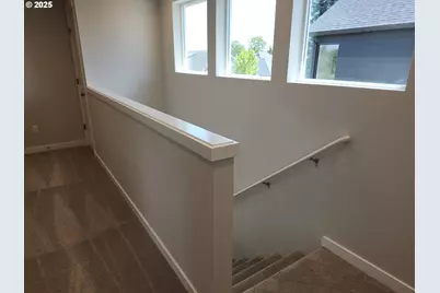 2941 Olympic St #28, Woodburn, OR 97071 - Photo 12