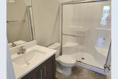 2941 Olympic St #28, Woodburn, OR 97071 - Photo 10