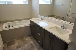 2941 Olympic St, Woodburn, OR 97071 - Photo 16