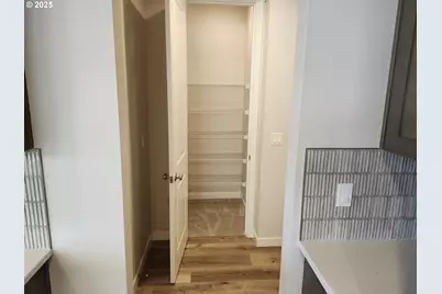 2941 Olympic St #28, Woodburn, OR 97071 - Photo 6