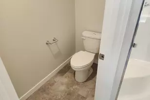 2941 Olympic St, Woodburn, OR 97071 - Photo 18