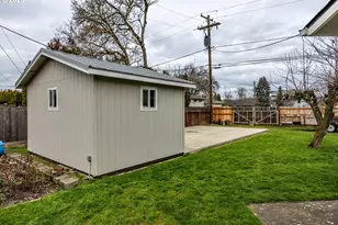 215 Jonquil Ave, Eugene, OR 97404 - Photo 34