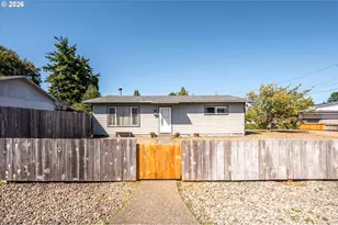 2496 Pacific Ave, North Bend, OR 97459 - Photo 2