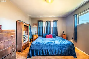 2496 Pacific Ave, North Bend, OR 97459 - Photo 24