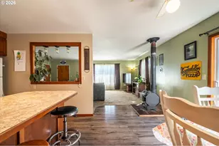 2496 Pacific Ave, North Bend, OR 97459 - Photo 20