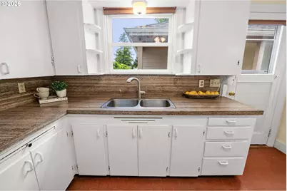 228 Kensington Ave, Astoria, OR 97103 - Photo 16