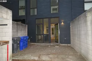 7118 N Vancouver Ave, Portland, OR 97217 - Photo 6