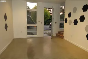 7118 N Vancouver Ave, Portland, OR 97217 - Photo 8