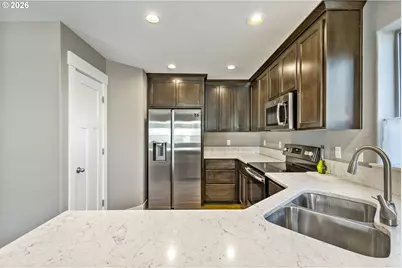 1075 12th Ave, Sweet Home, OR 97386 - Photo 6