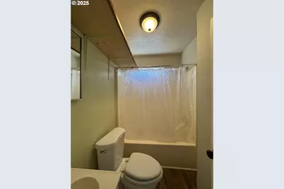 801 Grant Ave, Medford, OR 97501 - Photo 16