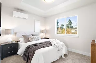 7464 N Polk Ave, Portland, OR 97203 - Photo 8
