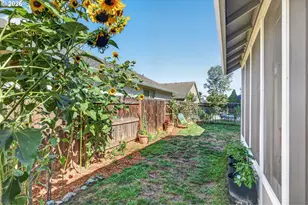 2065 Cheshire Way, Medford, OR 97501 - Photo 24