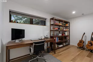 3868 SW Bridlemile Ln, Portland, OR 97221 - Photo 26