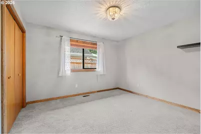 1921 SE Douglas Pl, Gresham, OR 97080 - Photo 34