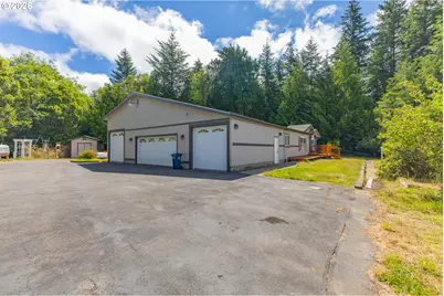 56670 Pleasant Hill Dr, Coquille, OR 97423 - Photo 32