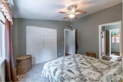 43077 N River Dr, Sweet Home, OR 97386 - Photo 14