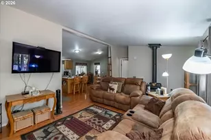 43077 N River Dr, Sweet Home, OR 97386 - Photo 4