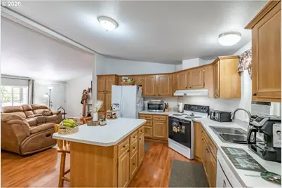 43077 N River Dr, Sweet Home, OR 97386 - Photo 6