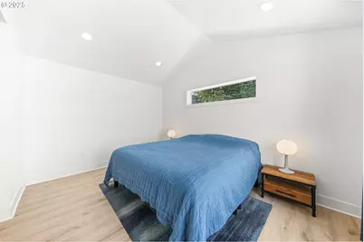 11109 SW 43rd Ave, Portland, OR 97219 - Photo 18