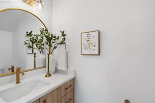 4064 SE Long St, Portland, OR 97202 - Photo 8