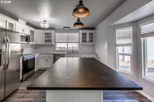 2127 Assumption St, Eugene, OR 97402 - Photo 18