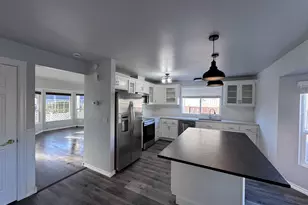 2127 Assumption St, Eugene, OR 97402 - Photo 12