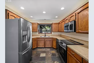 641 W Historic Columbia Ri Hwy, Troutdale, OR 97060 - Photo 10