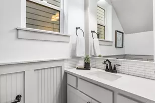 3616 SW Vermont St, Portland, OR 97219 - Photo 8