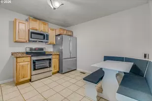 5224 N Maryland Ave, Portland, OR 97217 - Photo 6