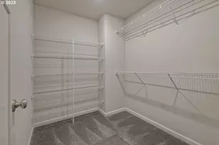 7002 SE Firefly Ln, Hillsboro, OR 97123 - Photo 18