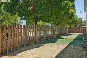 4945 SE Ogden St, Portland, OR 97206 - Photo 32