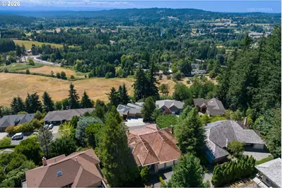 18500 Ray Ridge Dr, Lake Oswego, OR 97034 - Photo 46