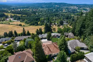 18500 Ray Ridge Dr, Lake Oswego, OR 97034 - Photo 46