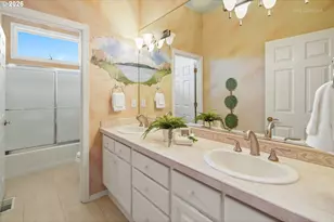 18500 Ray Ridge Dr, Lake Oswego, OR 97034 - Photo 34
