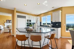 18500 Ray Ridge Dr, Lake Oswego, OR 97034 - Photo 14
