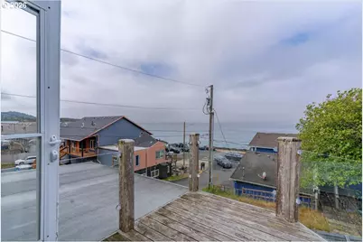 25 NE Clarke St, Depoe Bay, OR 97341 - Photo 32