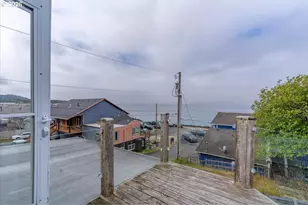 25 NE Clarke St, Depoe Bay, OR 97341 - Photo 32