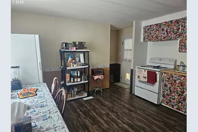 1600 Rhododendron Dr #214, Florence, OR 97439 - Photo 8