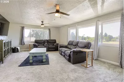 10715 NW 23rd Ave, Vancouver, WA 98685 - Photo 14